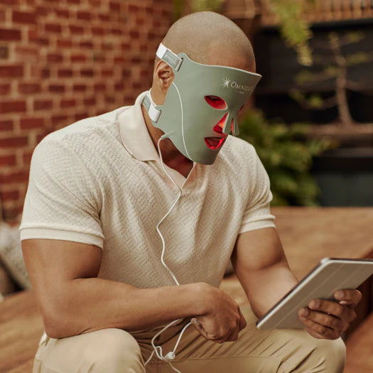 Omnilux MEN: LED Antiaging Mask